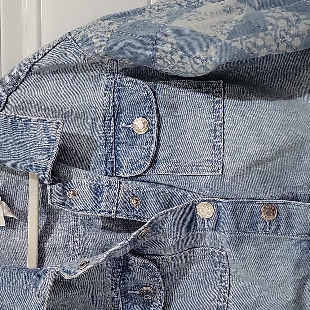 Girls Light Wash Denim Quited Arm Jacket Size XL NWT - Picture 2 of 9
